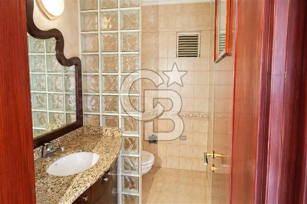 HOCAALİZADE CADDE ÜSTÜNDE MERKEZİ LOKASYONDA 3+1 KİRALIK DAİRE