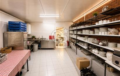 BORNOVA ÇİÇEKLİKÖY ÇOKLU GELİR ÜRETEBİLECEK ORGANİZASYON ALANI