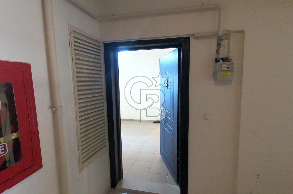 Karamürsel Dereköyde Deniz Manzaralı Havuzlu 3+1 Daire