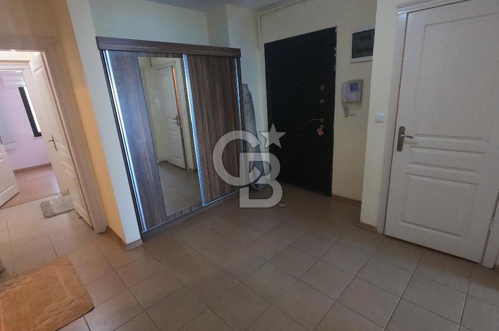Karamürsel Dereköyde Deniz Manzaralı Havuzlu 3+1 Daire