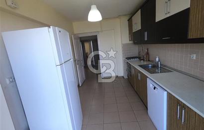 Karamürsel Dereköyde Deniz Manzaralı Havuzlu 3+1 Daire