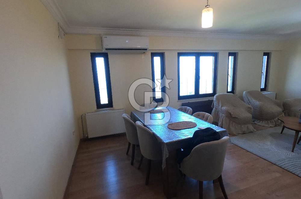 Karamürsel Dereköyde Deniz Manzaralı Havuzlu 3+1 Daire