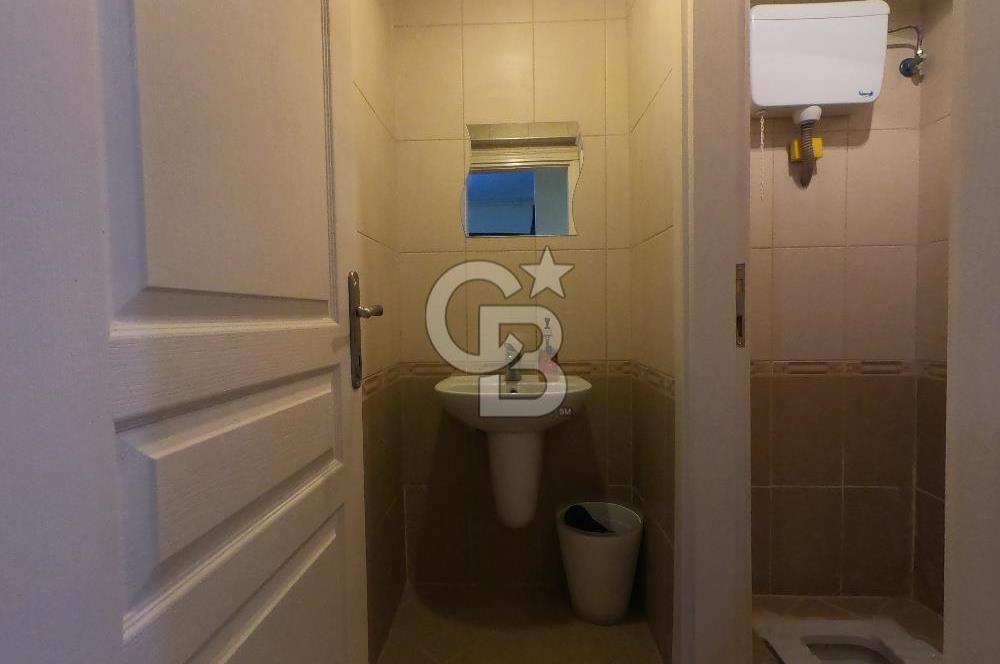 Karamürsel Dereköyde Deniz Manzaralı Havuzlu 3+1 Daire