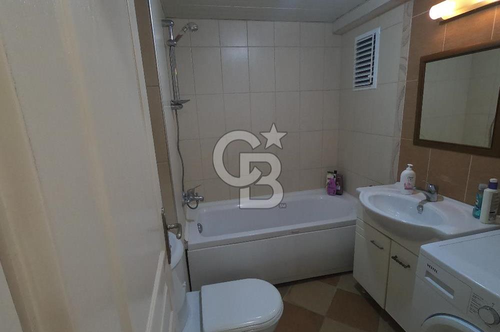 Karamürsel Dereköyde Deniz Manzaralı Havuzlu 3+1 Daire