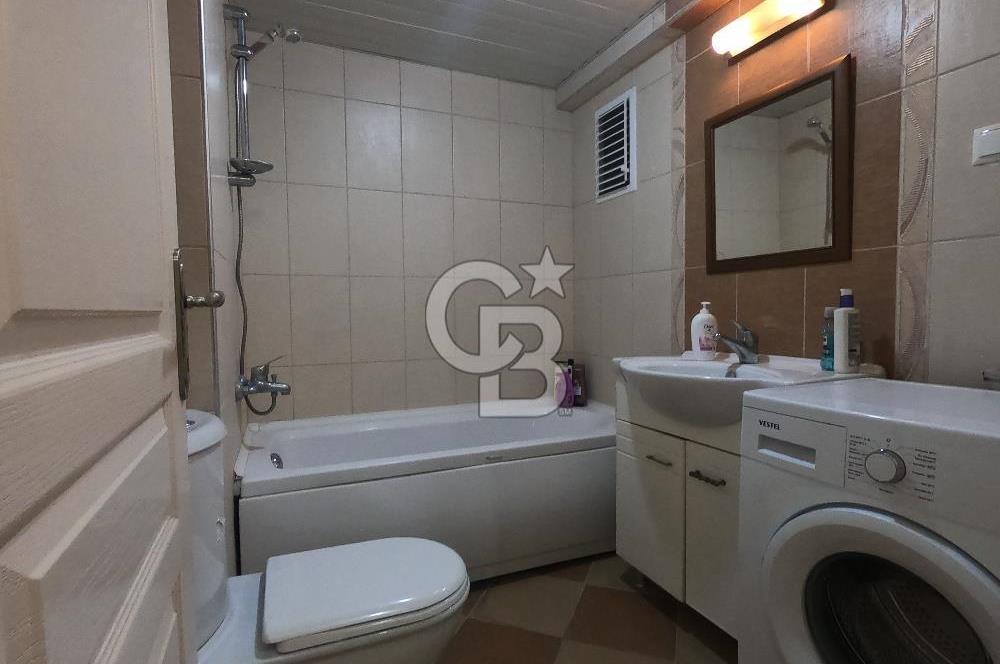 Karamürsel Dereköyde Deniz Manzaralı Havuzlu 3+1 Daire