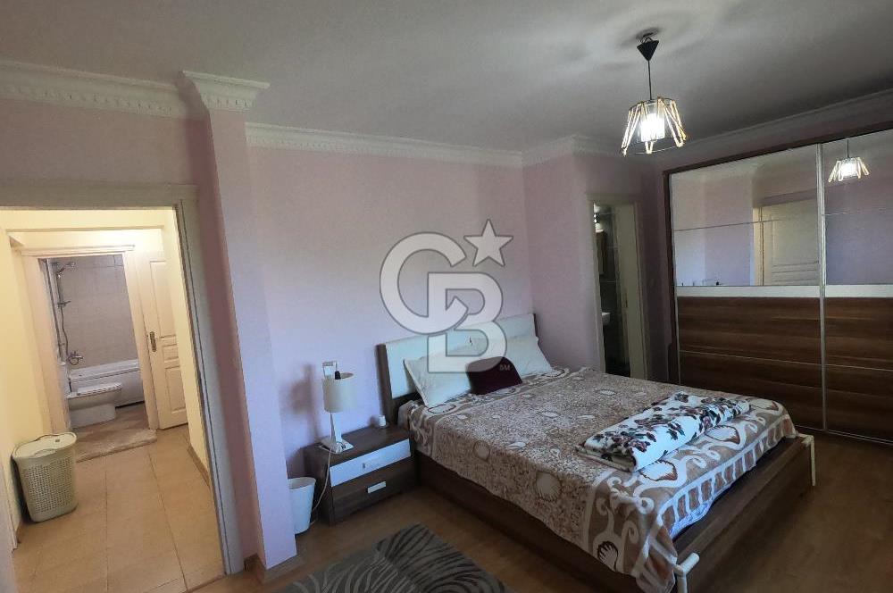 Karamürsel Dereköyde Deniz Manzaralı Havuzlu 3+1 Daire