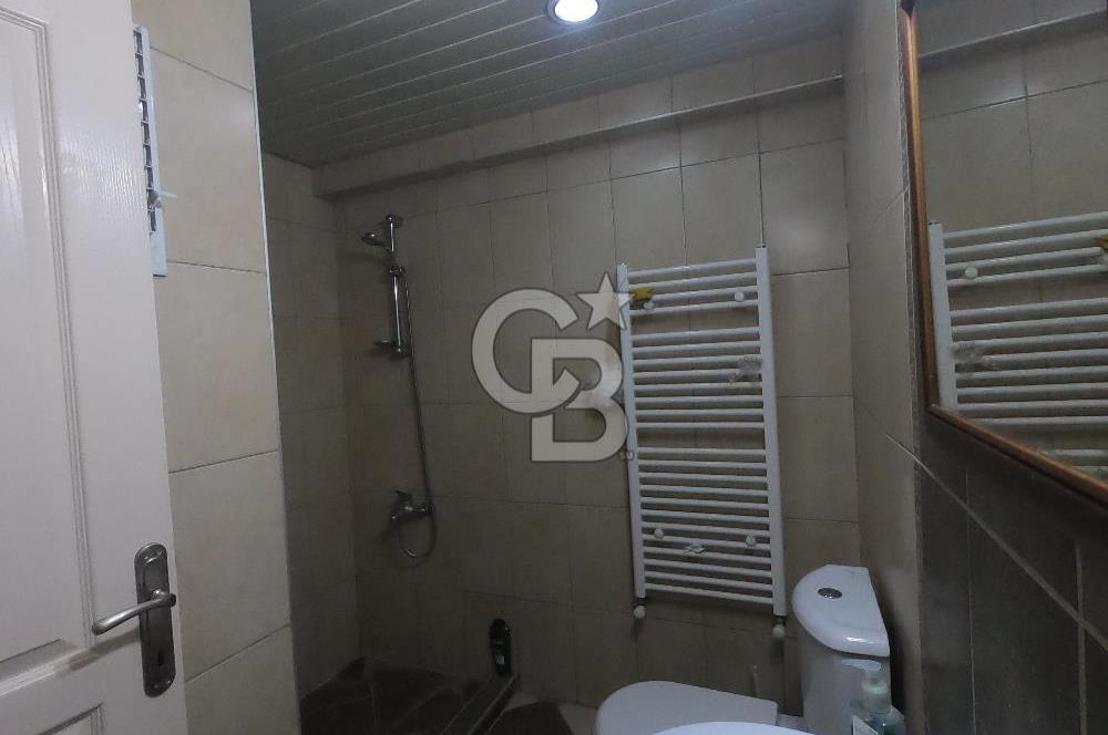 Karamürsel Dereköyde Deniz Manzaralı Havuzlu 3+1 Daire