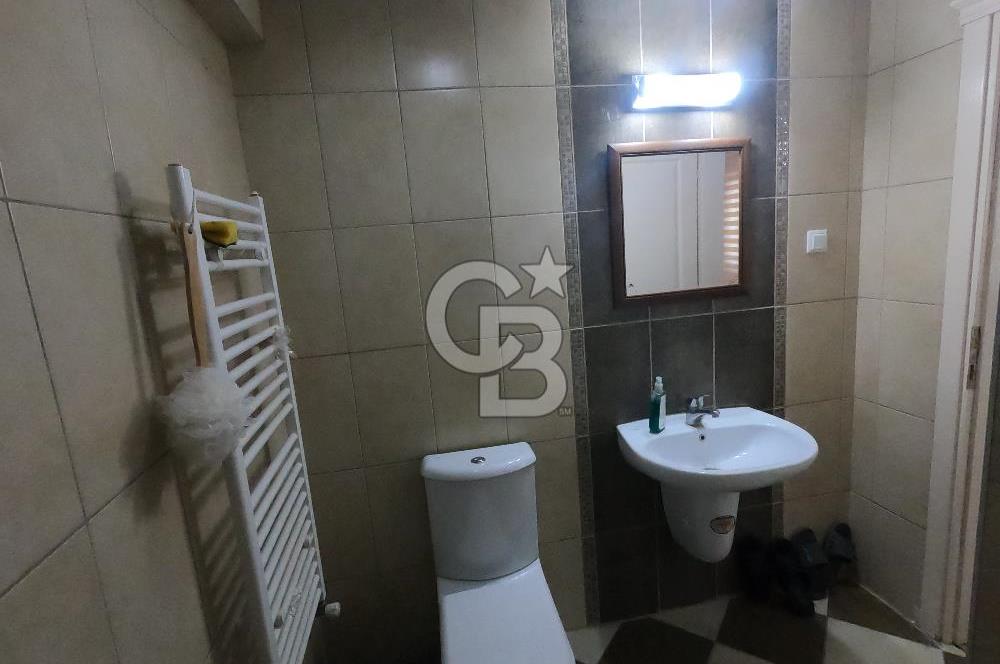 Karamürsel Dereköyde Deniz Manzaralı Havuzlu 3+1 Daire