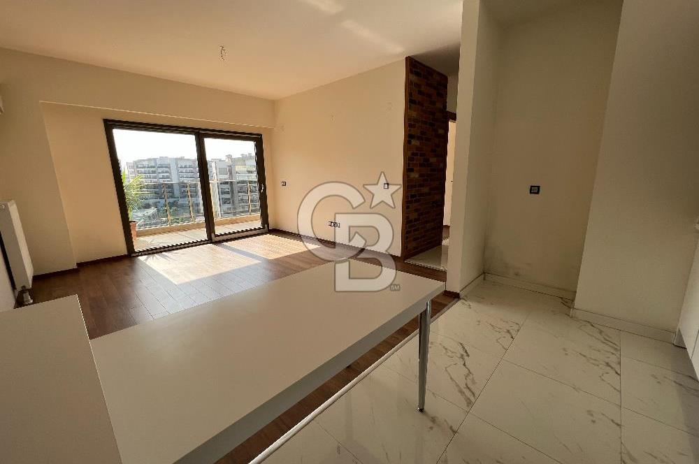 Park Yaşam Ataşehir Kiralık 2+1 Daire Havuz Manzaralı