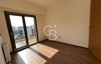 Park Yaşam Ataşehir Kiralık 2+1 Daire Havuz Manzaralı