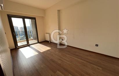 Park Yaşam Ataşehir Kiralık 2+1 Daire Havuz Manzaralı