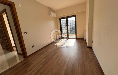 Park Yaşam Ataşehir Kiralık 2+1 Daire Havuz Manzaralı