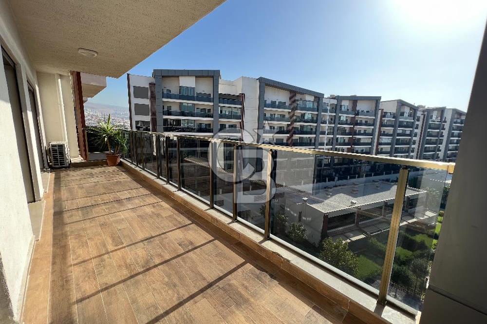 Park Yaşam Ataşehir Kiralık 2+1 Daire Havuz Manzaralı