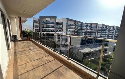 Park Yaşam Ataşehir Kiralık 2+1 Daire Havuz Manzaralı