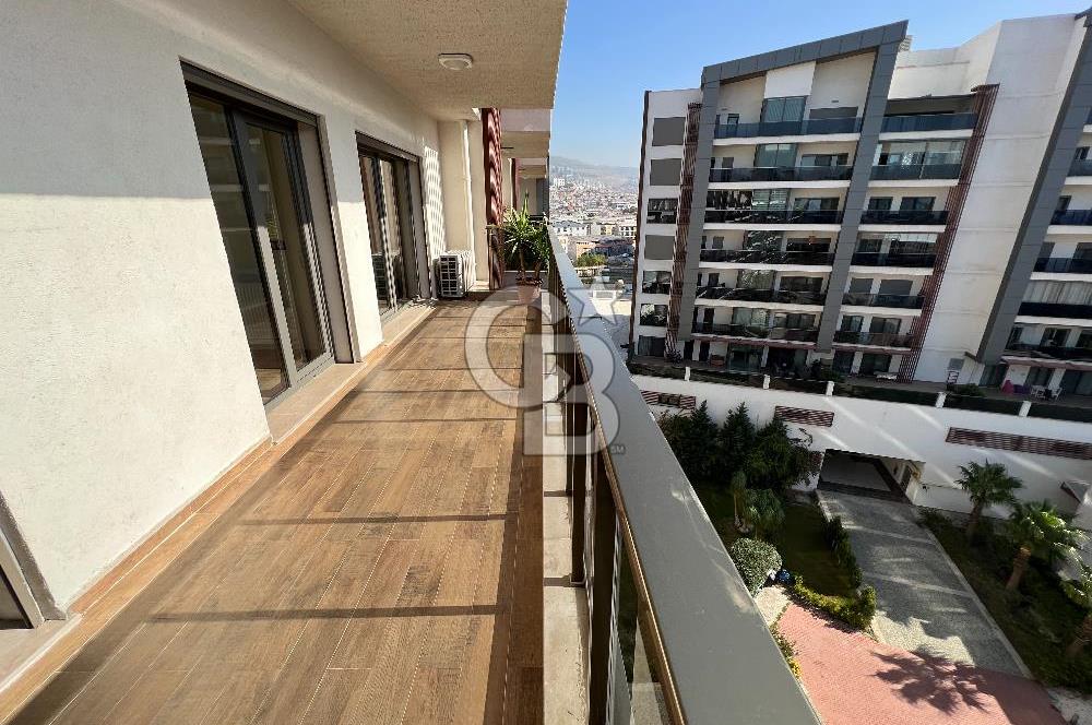Park Yaşam Ataşehir Kiralık 2+1 Daire Havuz Manzaralı
