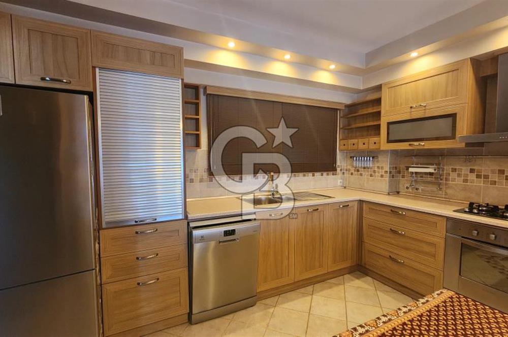 SAHİLE YÜRÜME MESAFESİNDE SATILIK 4+1 DAİRE