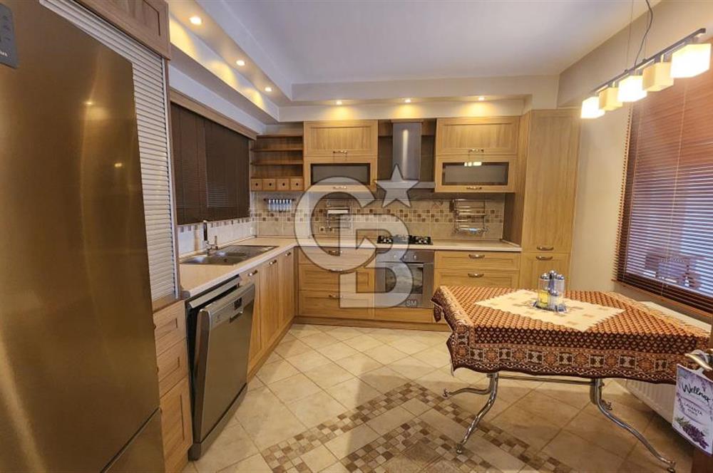 SAHİLE YÜRÜME MESAFESİNDE SATILIK 4+1 DAİRE