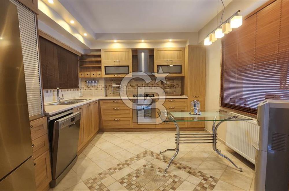SAHİLE YÜRÜME MESAFESİNDE SATILIK 4+1 DAİRE