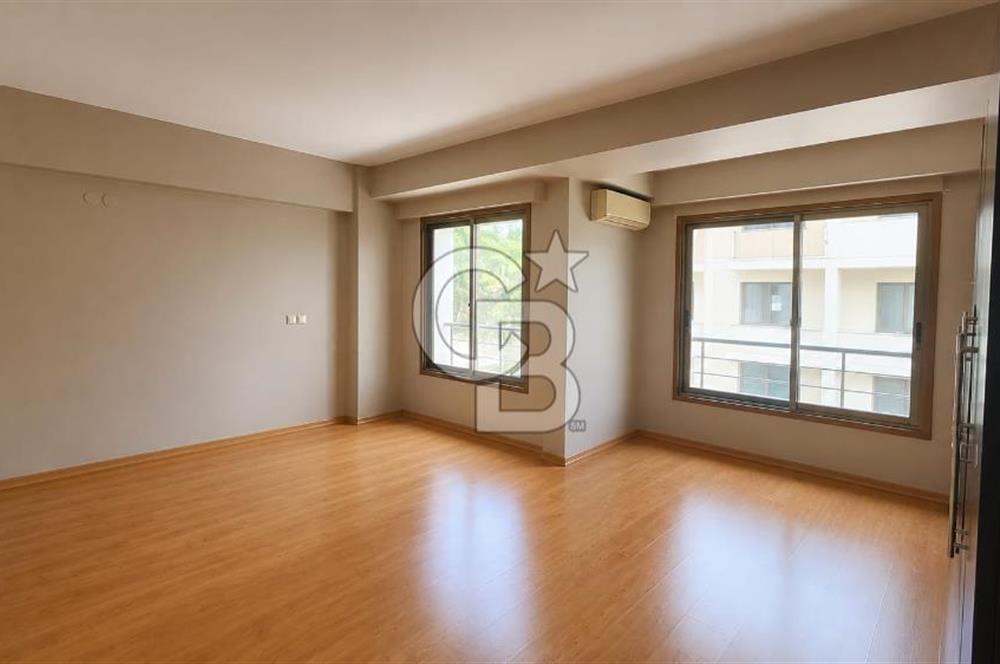 SAHİLE YÜRÜME MESAFESİNDE SATILIK 4+1 DAİRE