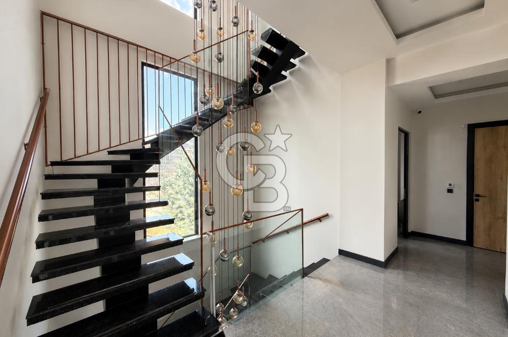 Beytepe Bölgesinin En Sıcak Aksında 450 metre² devren kiralık iş yeri