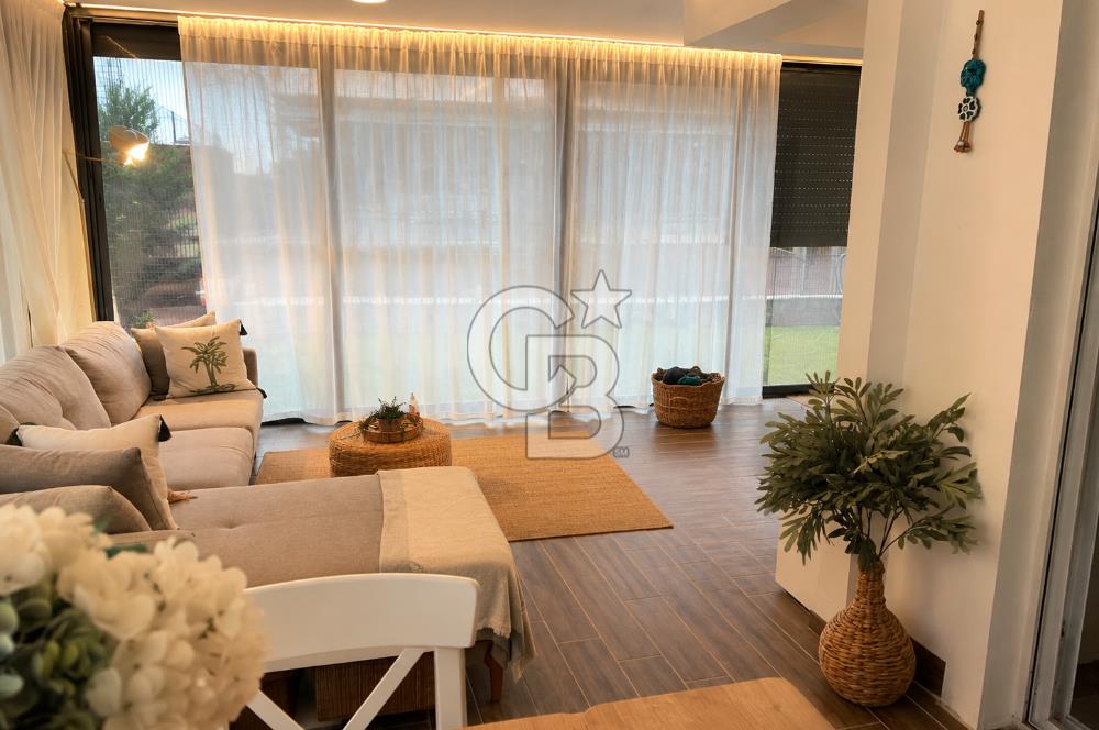 DİKİLİ ÇANDARLI'DA 2+1 MÜSTAKİL BAHÇELİ 115m2 SATILIK DAİRE