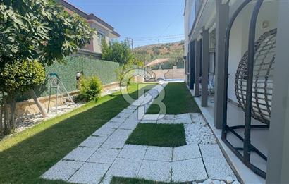 Çeşme çiftlikköyde 5+2 villa