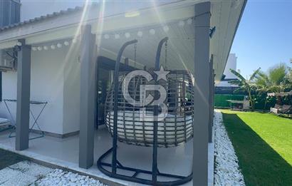 Çeşme çiftlikköyde 5+2 villa