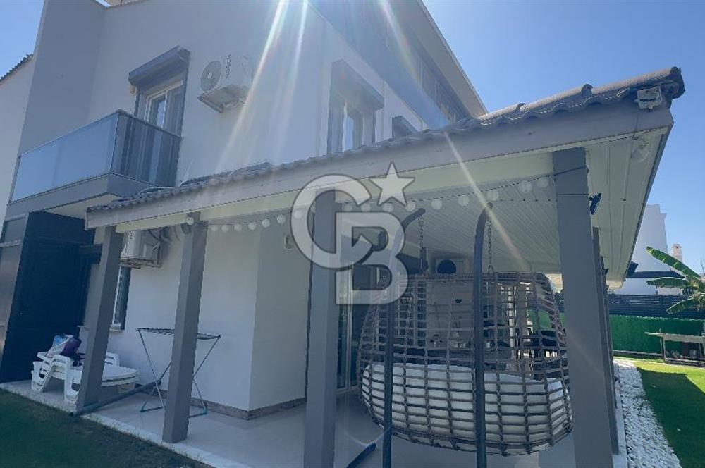 Çeşme çiftlikköyde 5+2 villa