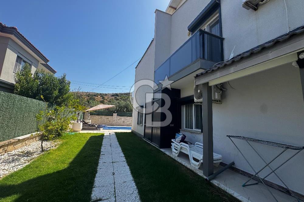 Çeşme çiftlikköyde 5+2 villa