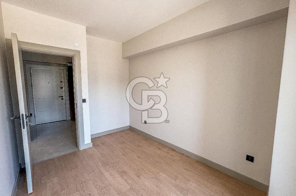 Mavişehir İZBAN Karşısı Havuzlu Site İçinde 2+1 Kiralık Daire
