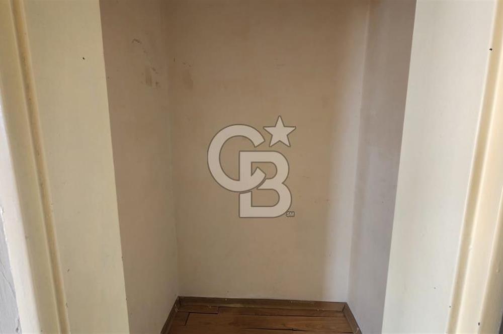 ÇİĞLİ EVKA 5 'DE BAKIMLI 2+1 KİRALIK DAİRE