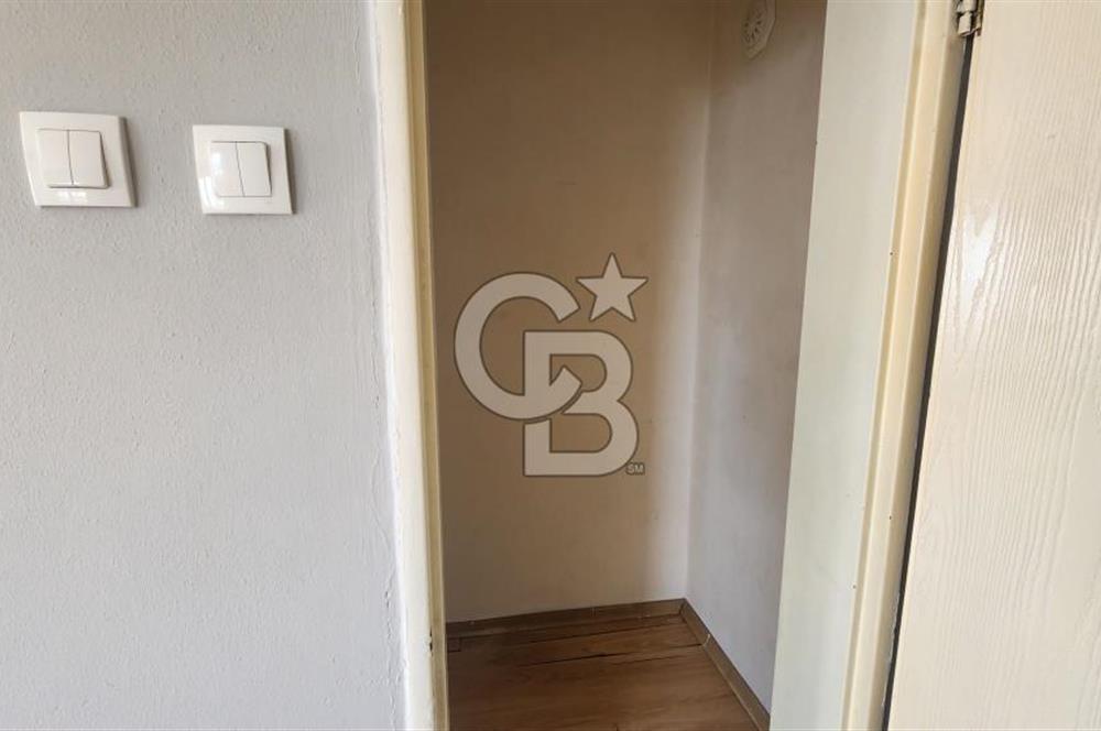 ÇİĞLİ EVKA 5 'DE BAKIMLI 2+1 KİRALIK DAİRE