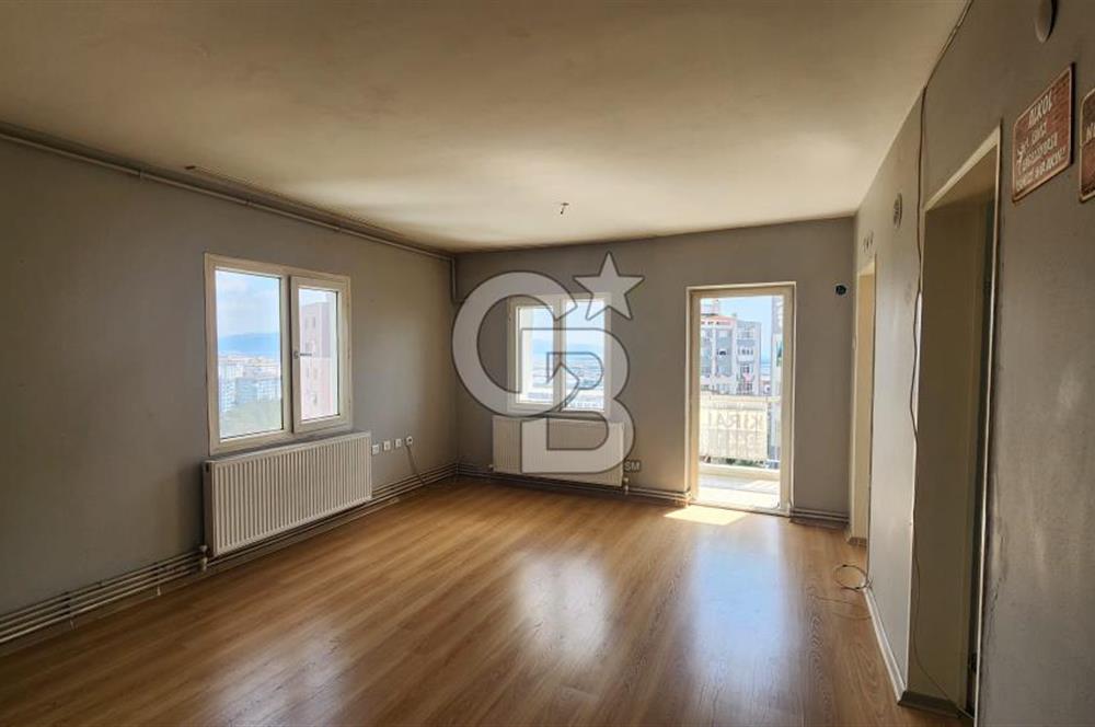 ÇİĞLİ EVKA 5 'DE BAKIMLI 2+1 KİRALIK DAİRE