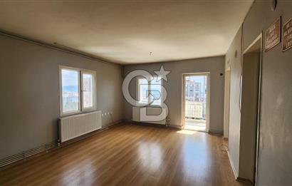 ÇİĞLİ EVKA 5 'DE BAKIMLI 2+1 KİRALIK DAİRE