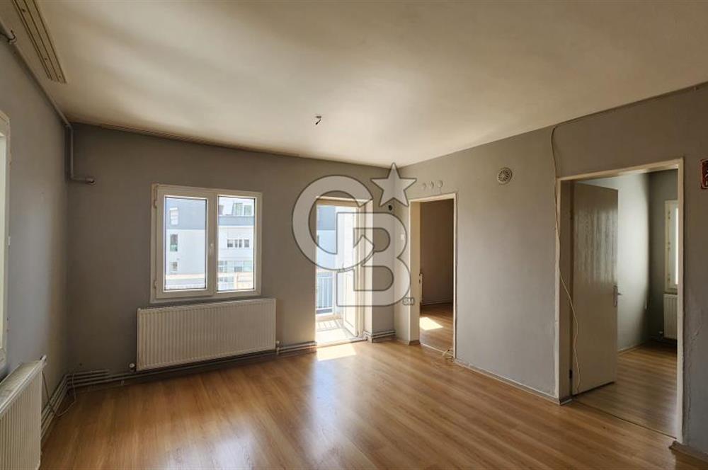 ÇİĞLİ EVKA 5 'DE BAKIMLI 2+1 KİRALIK DAİRE