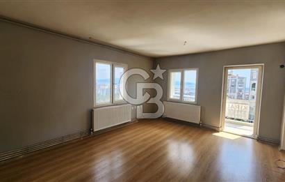 ÇİĞLİ EVKA 5 'DE BAKIMLI 2+1 KİRALIK DAİRE