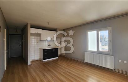 ÇİĞLİ EVKA 5 'DE BAKIMLI 2+1 KİRALIK DAİRE