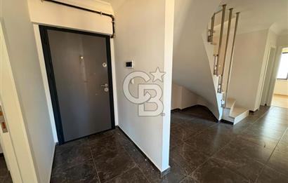 Üsküdar Burhaniye'de Kiralık 6+1 Geniş Dubleks Daire