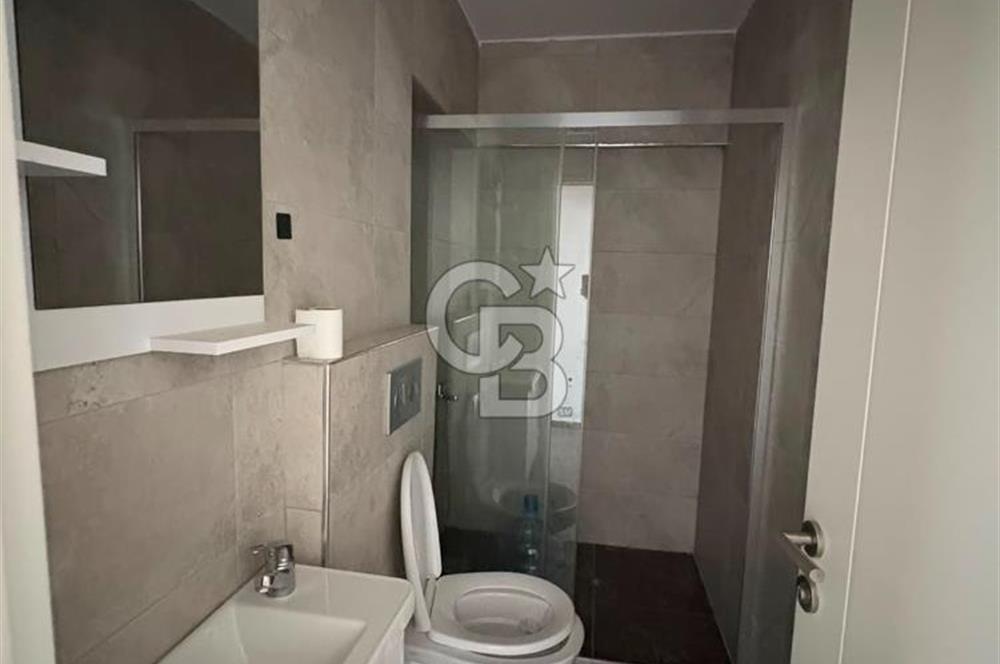 Üsküdar Burhaniye'de Kiralık 6+1 Geniş Dubleks Daire