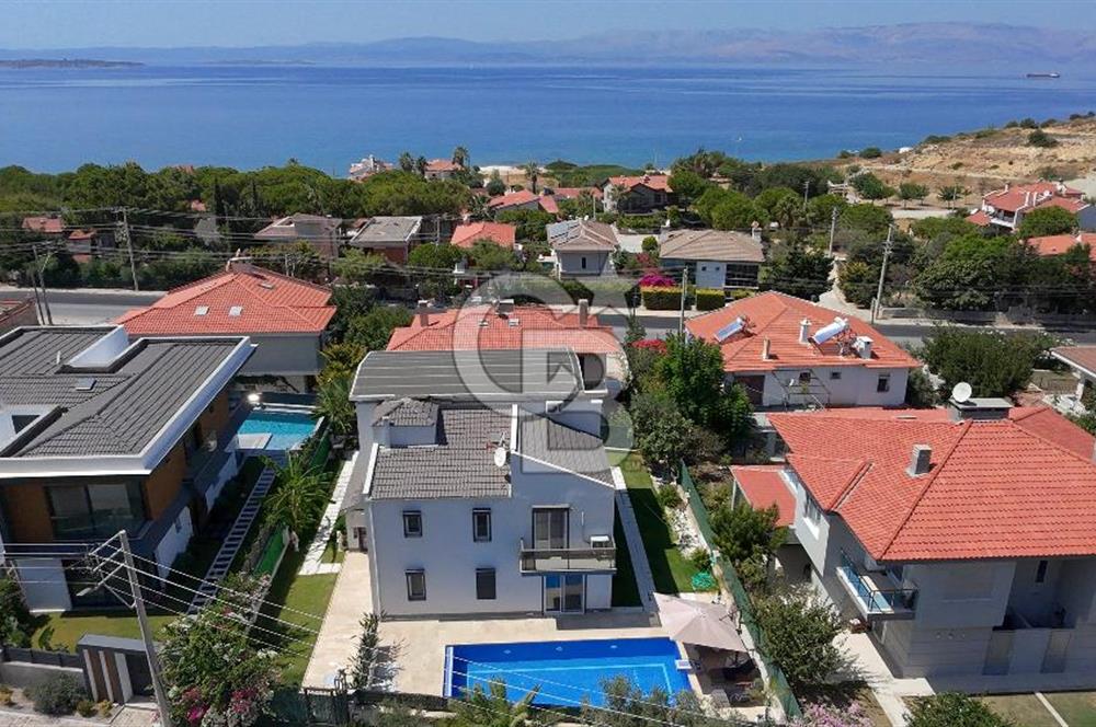 Çeşme çiftlikköyde 5+2 villa