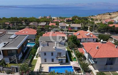 Çeşme çiftlikköyde 5+2 villa