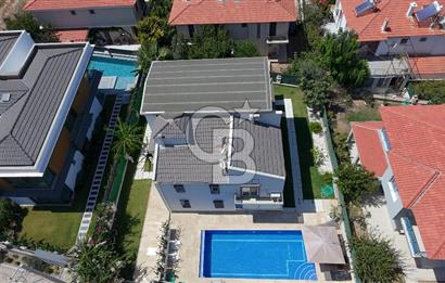 Çeşme çiftlikköyde 5+2 villa