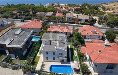 Çeşme çiftlikköyde 5+2 villa