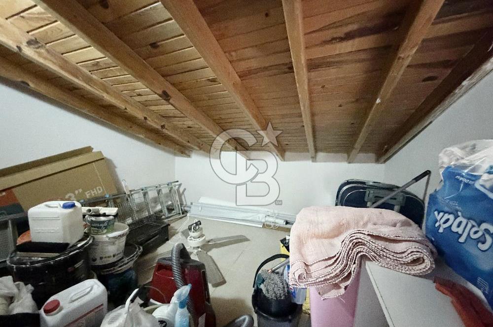 Çandarlı'nın En Güzel Konumunda Denize Yakın Satılık 3+1 Villa