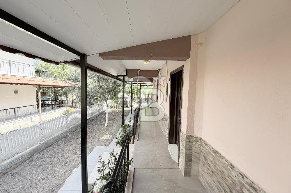 Çandarlı'nın En Güzel Konumunda Denize Yakın Satılık 3+1 Villa