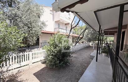 Çandarlı'nın En Güzel Konumunda Denize Yakın Satılık 3+1 Villa