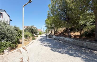 Çandarlı'nın En Güzel Konumunda Denize Yakın Satılık 3+1 Villa