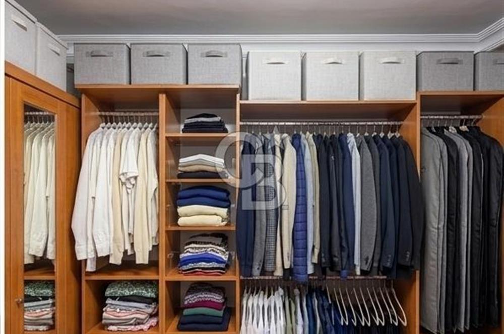 BAŞİSKELE MANOLYA 2'DE KÖŞE KONUMLU DOĞA MANZARALI VİLLA.