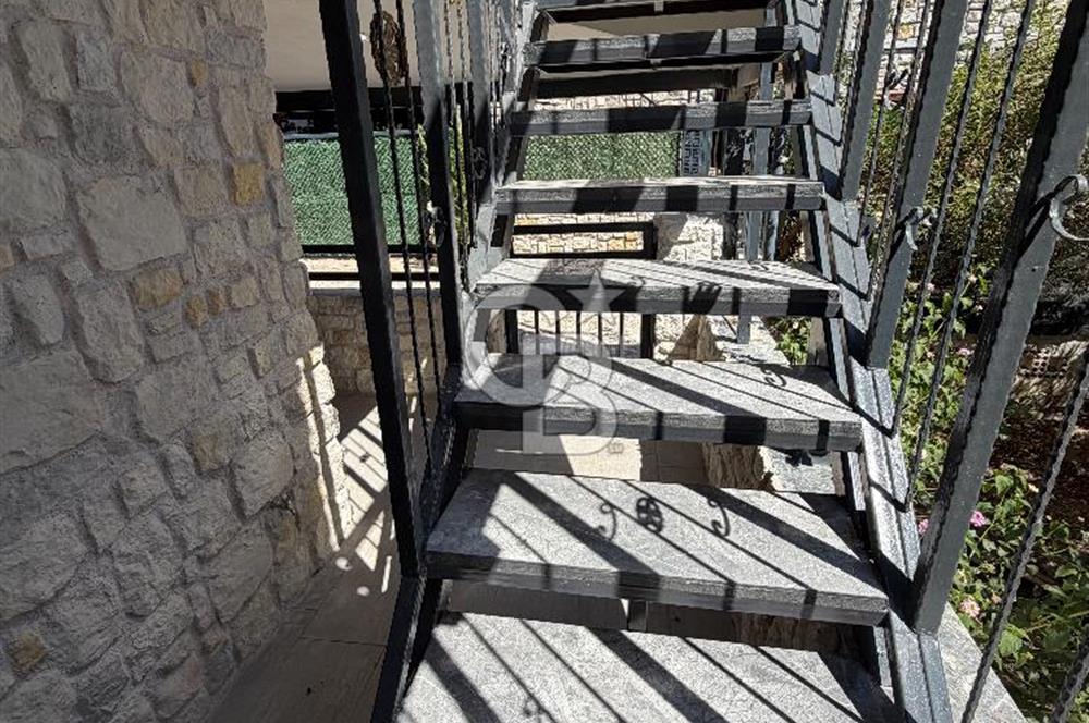 Müstakil 2 Katlı - Bağımısz - Sahile 75 Metre Turizm Ruhsatlı Yazlık