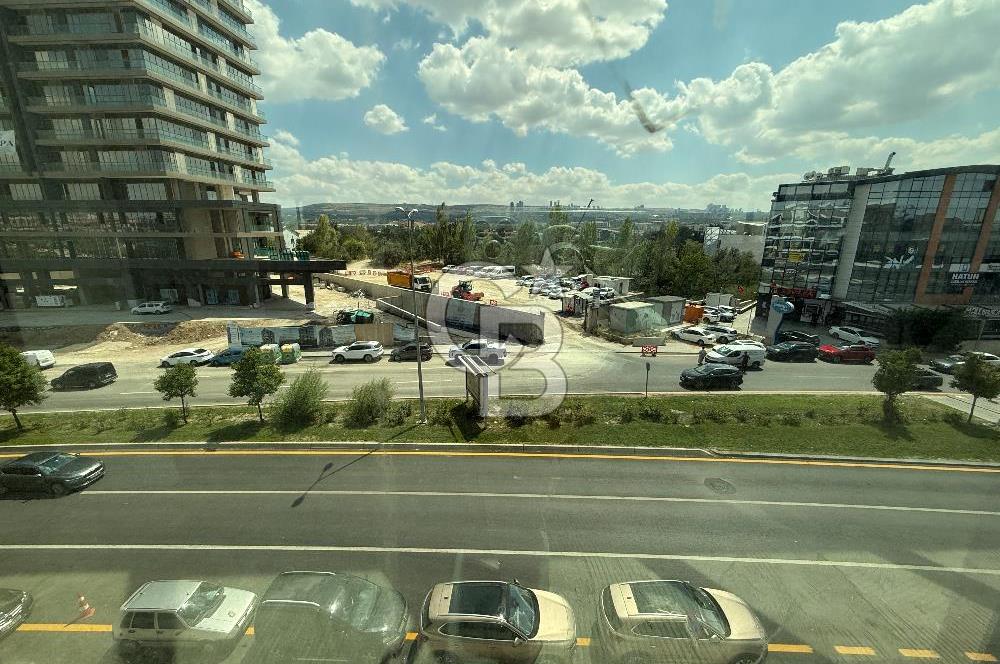 # MUSTAFA KEMAL MAHALLESİ’NDE ANA CADDE ÜZERİNDE, 30 METRE CEPHELİ KOMPLE KİRALIK BİNA
